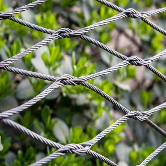 Câble de corde de ferrule flexible tissé à la main en métal volière de zoo Bird Compensation de clôture
