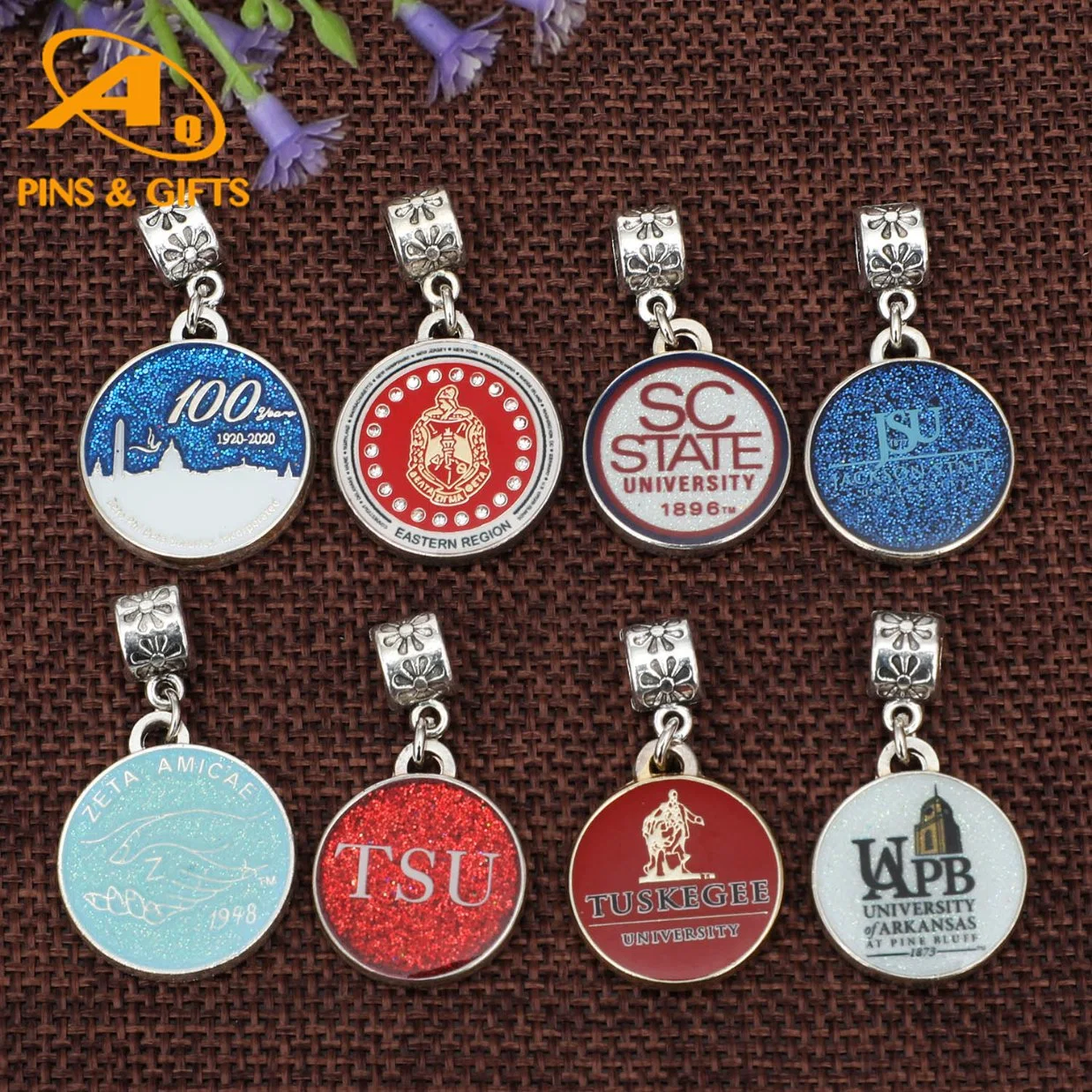 Custom Made Logo Engraved Cheap Gold Pendant Metal Jewelry Tags Charms for Crafts Necklace/ Bracelet (Charm-07)