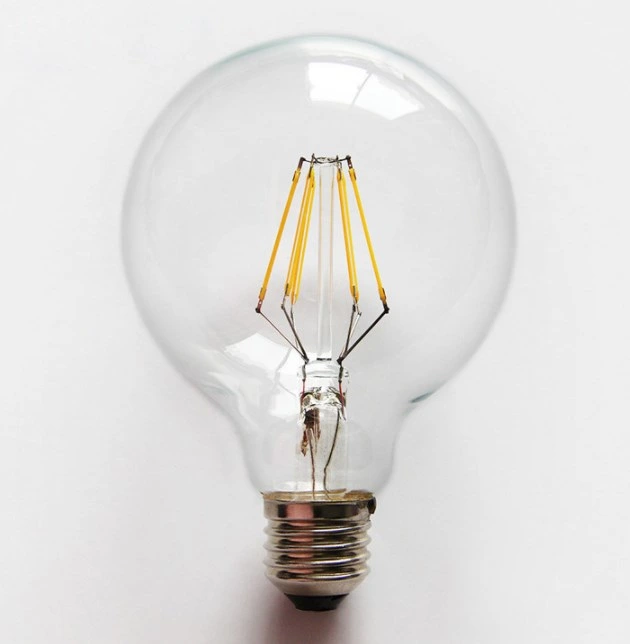 LED Globe Light Bulb, 2700K 8W 700lm Warm White E27 Screw Medium Base, LED Filament Bulb Non-Dimmable, Perfect Edison Glow for Pendant Lighting and Lamps