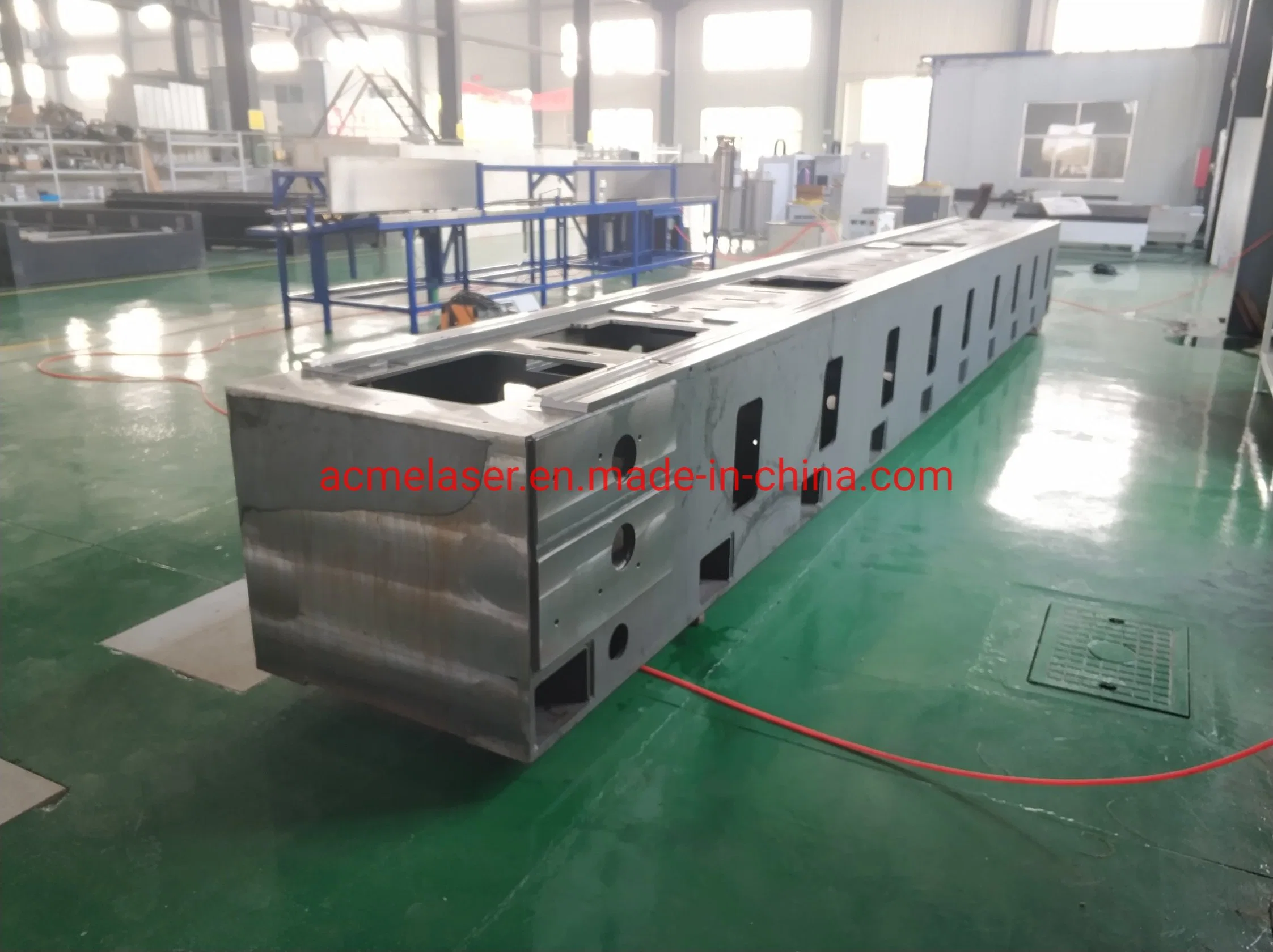 Acme Strong & Stable Welded Bed Automatic Fiber Laser Cutting Tube/Pipe Machine