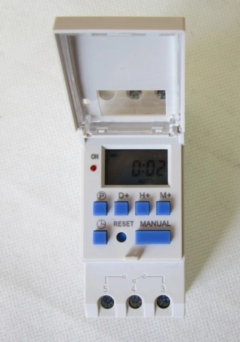 Interruptor del temporizador digital microcomputador Uso Industrial Thc15A