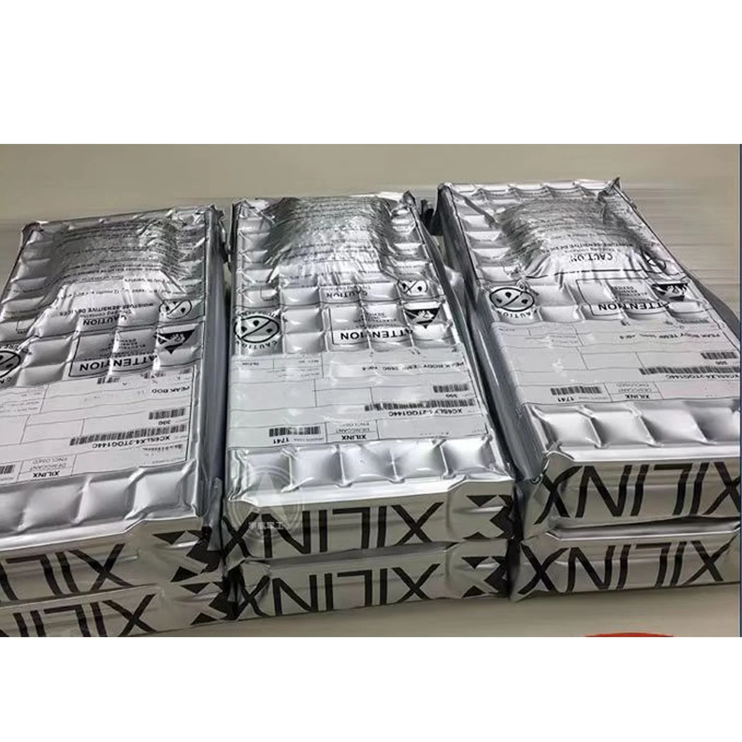 Xc6slx16-2csg225I New Original Electronic Components Integrated Circuits Xilinx Epga Any Bom We Can Supply