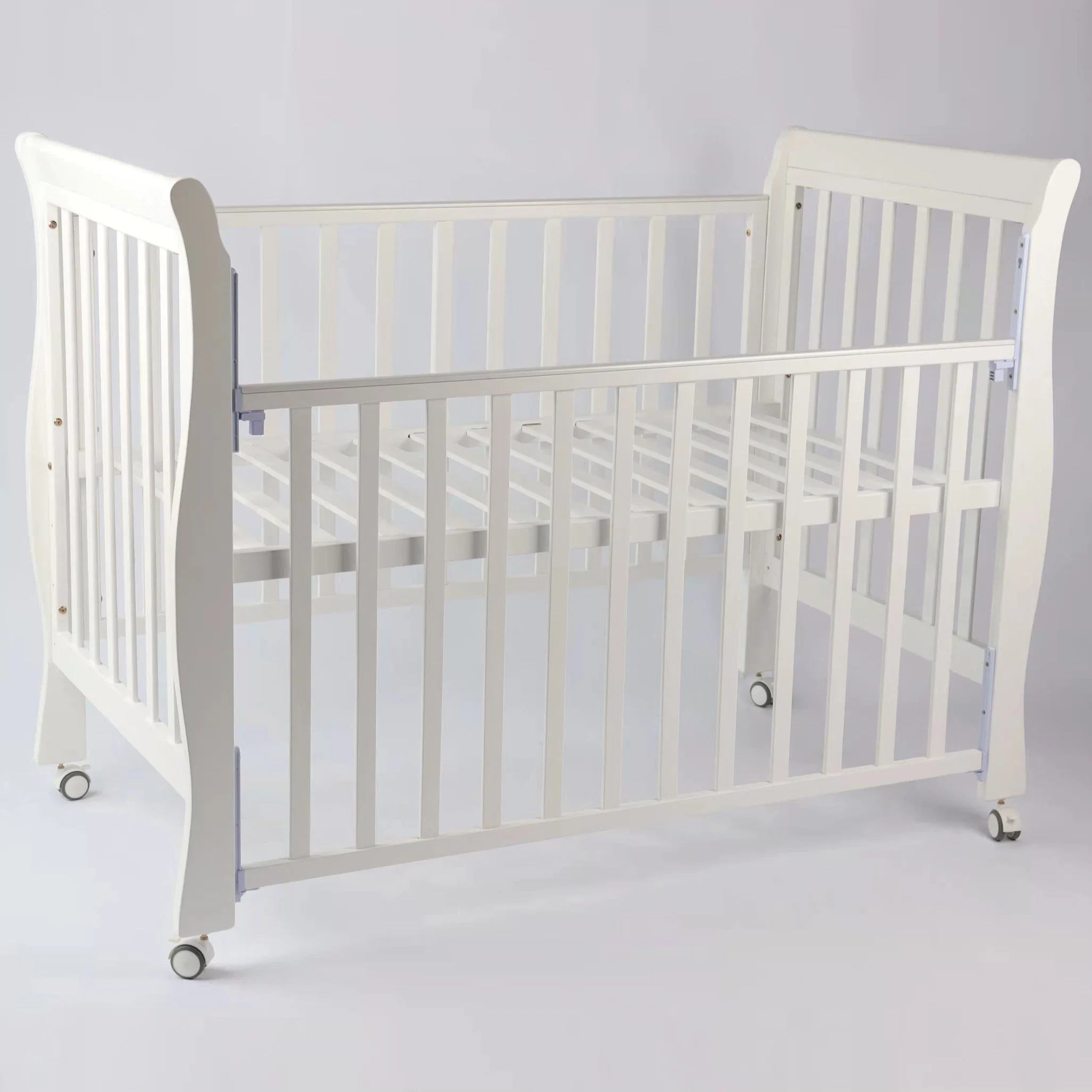 2023 Stylish Solid Wood Infant Beds Wooden Crib Solid Wood Crib