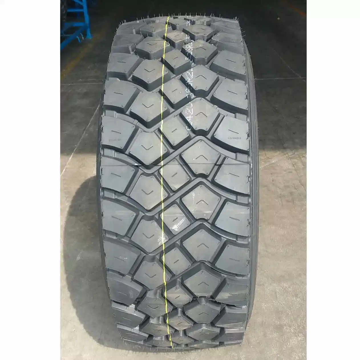 Heavy Duty pneu pour camion spécial 425/65R22.5