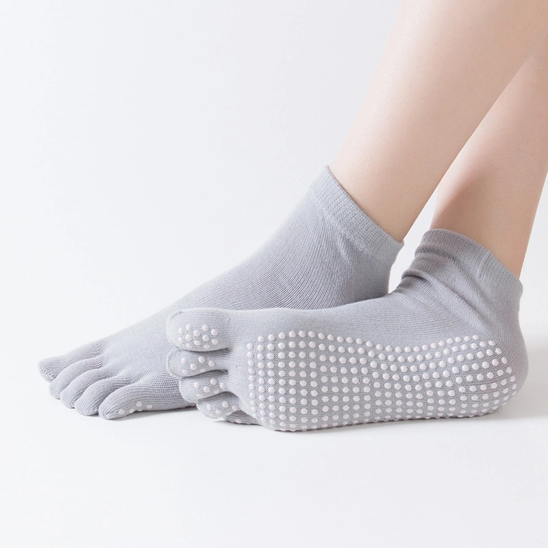 OEM& ODM Yoga Open-Toe Backless Professional Dispensing Women Yoga Five-Fingered Socks