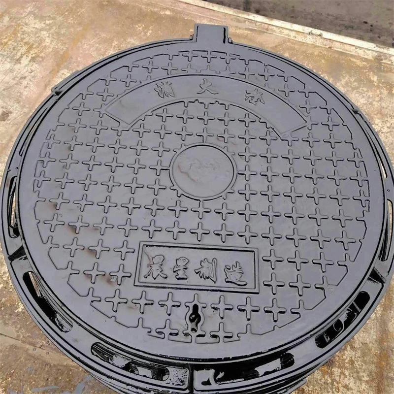 Trou de serrure en fonte couvre le service OEM En124 D400 carré rond Couvercle de trou de trou de homme du réservoir d'eau en fonte ductile DCI