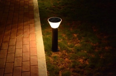 Solar Lawn Garden Lamp 12V LED Outdoor Decorative Post Courtyard Light