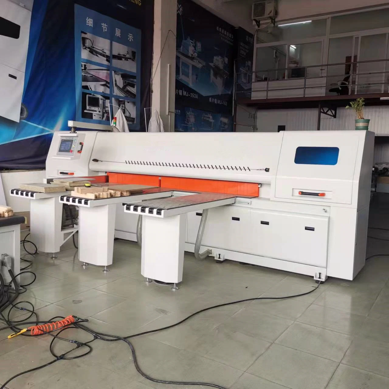 High Performance Computer Control Beam Saw Wood Cutting Machine for Various Boards