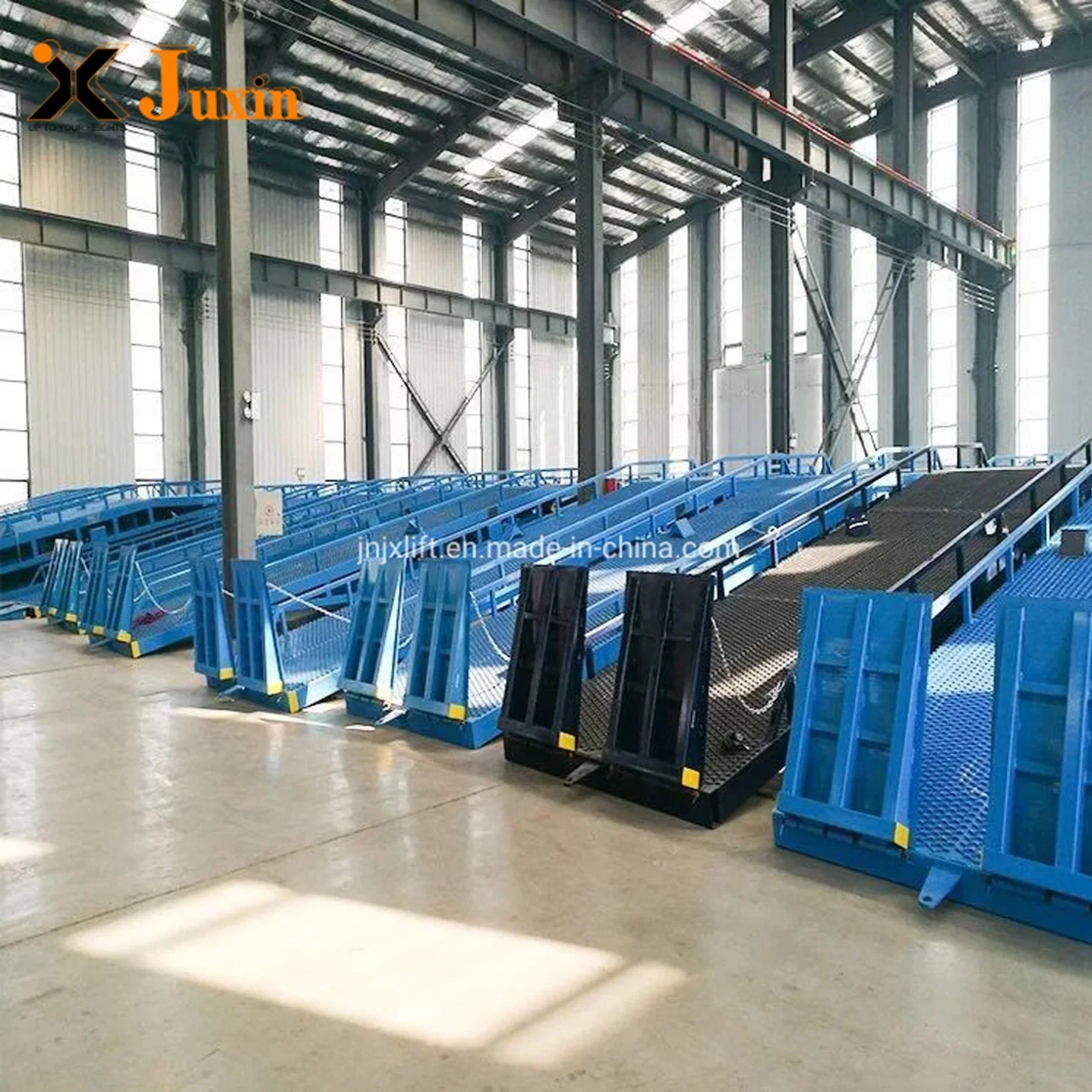 Warehouse Hydraulic Mobile Container Yard Ramp for Loading Unloading Bridge