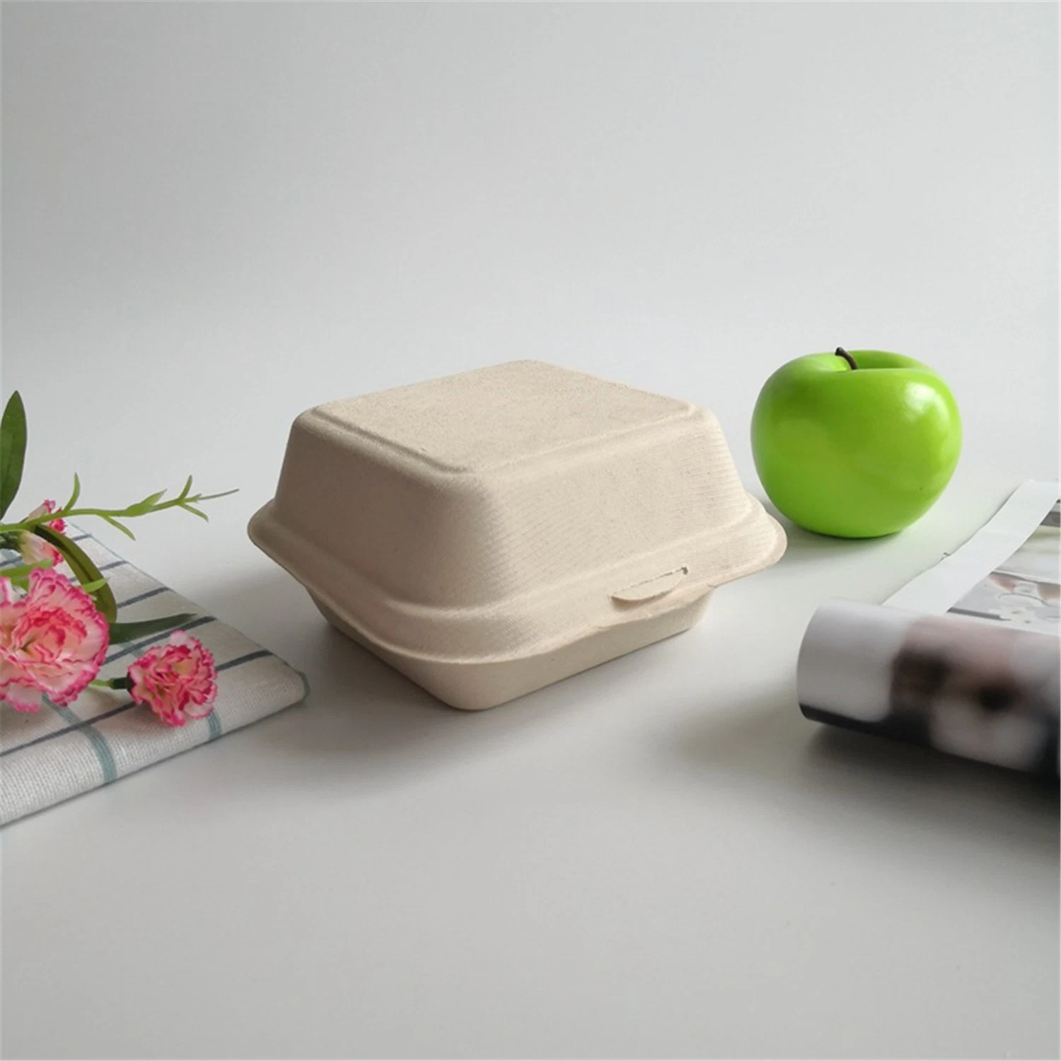 Eco-friendly 100% biodegradable desechable Bbagazo de caña Clamshell Pulp Utensilios de mesa Hamburger Papel almuerzo Bento Box