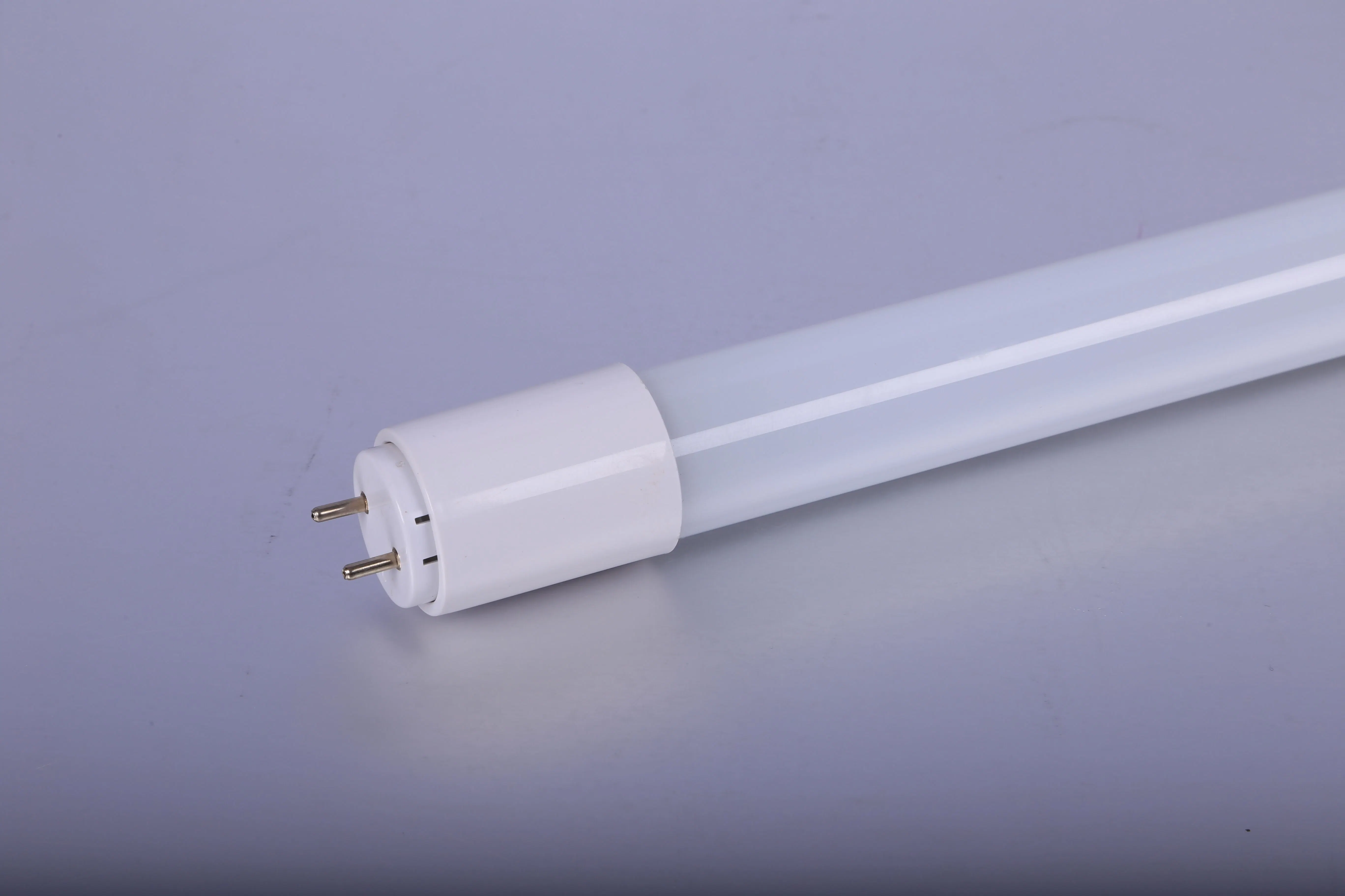 SMD2835 T8 LED Light Fluorescent Tube 10W for Parking