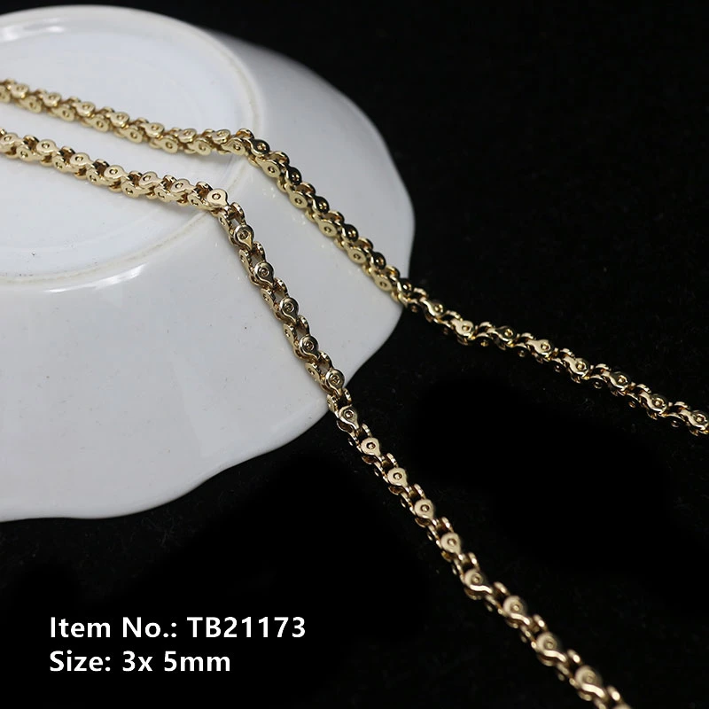 Wholesale Fashion Clothing Accessories for Women's Bags Clothing Waist Chain