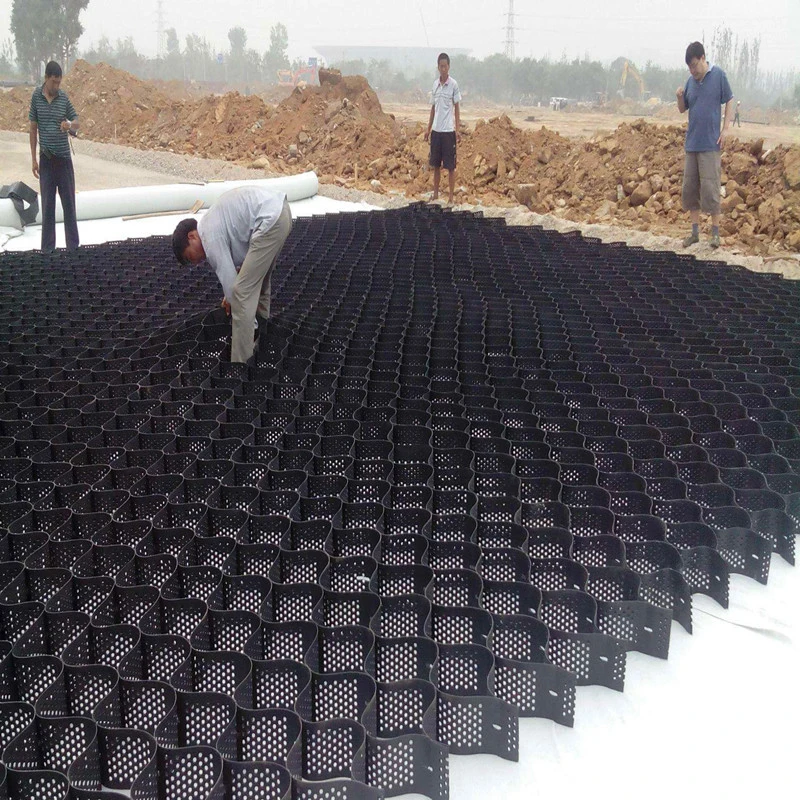 La superficie con textura de color negro de plástico HDPE Geocell Estabilización de la gravilla utilizada en la construcción de carreteras