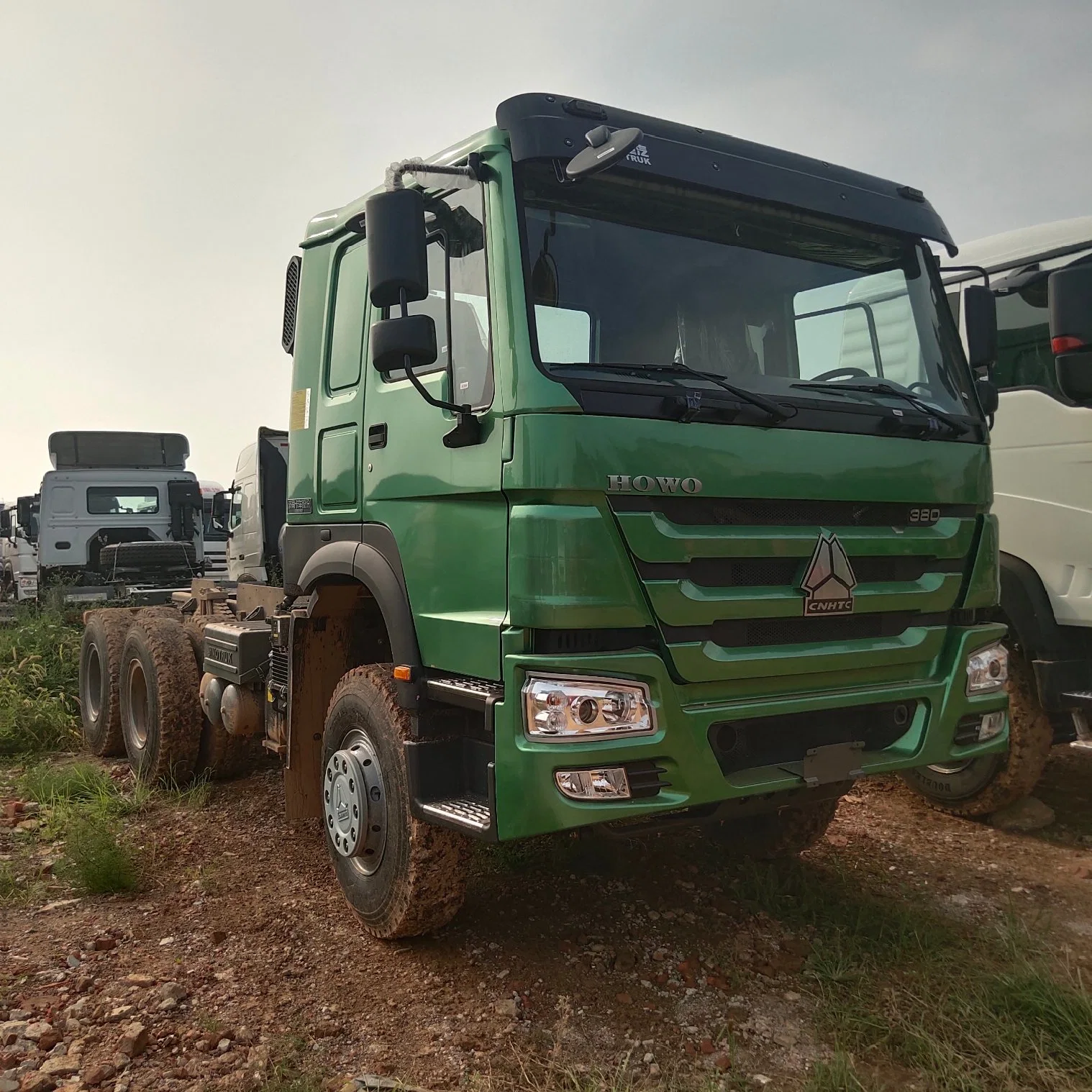 Trator Sinotruk HOWO 6 * 4 TRATOR com cabeçote 6X4 trator China Camião