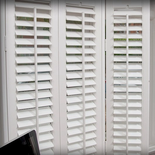 China High quality/High cost performance Home Decorative Basswood Wooden Plantation Shutters