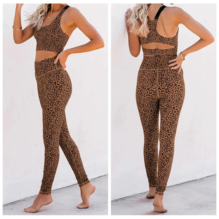 Fashionable Leopard Cross Back Sportswear Outfit Gym Wear for Female, Cheetah Patterned Two Piece Sleeveless Workout Tank Top Bra and Legging Sets Yoga Clothing