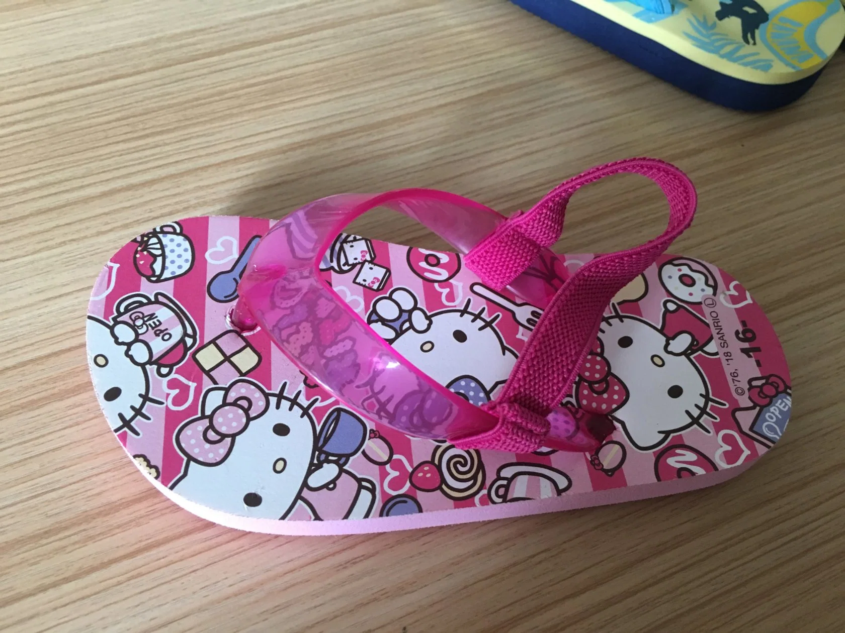 Cartoon Hellokitty Playa chanclas para las mujeres y las Damas verano