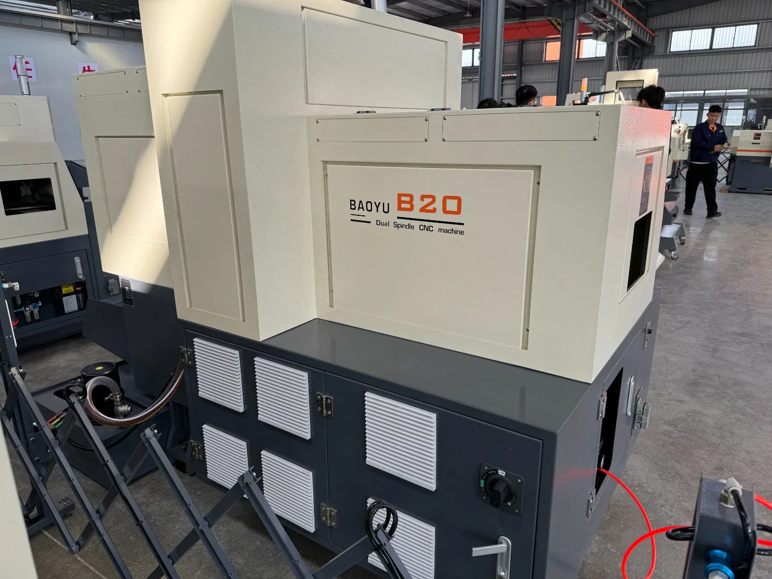 Máquina de tornos CNC Swiss tipo 5 B20 de eixo duplo