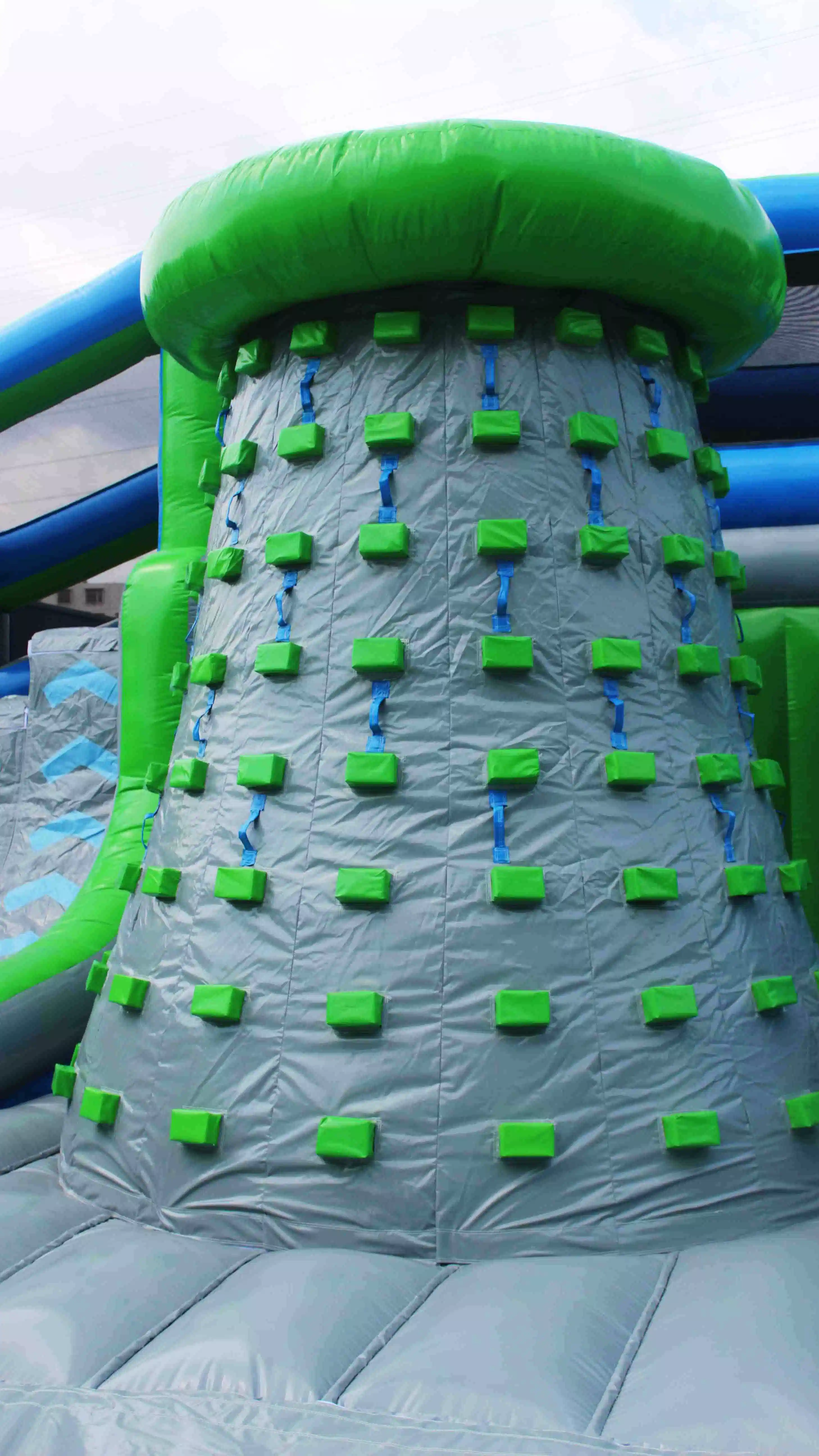 Parque infantil de obstáculos gigante Bouncy Moonwalk Jumping Air Park Inflatable Parque de atracciones de obstáculos