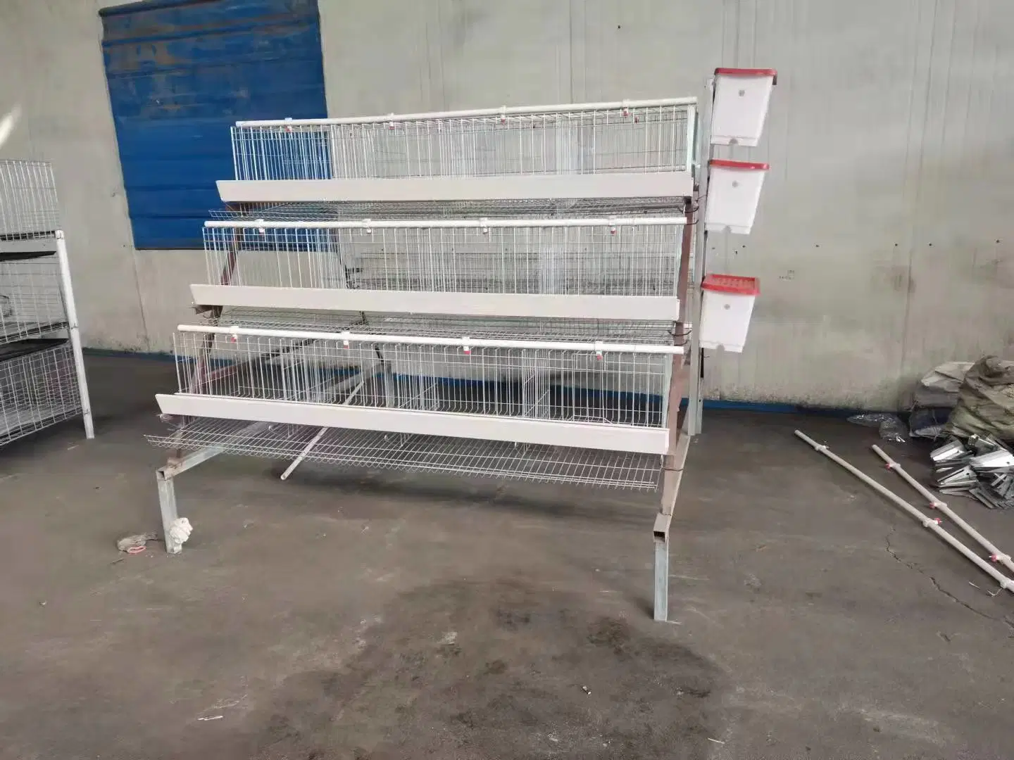 Una granja de aves de corral Tipo Galvanized capa de huevo poniendo la batería de pollo Sistema de jaula de la batería de la jaula de pollo de la capa de pollo de la batería de la jaula de aves Compartimento de la batería