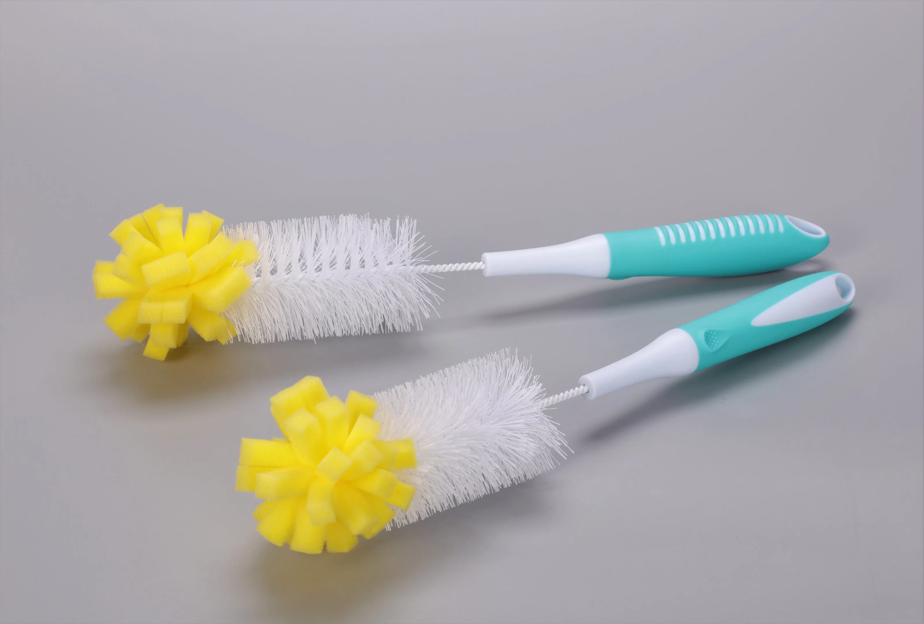 Plastic and TPR Handle Cleaning Brush Hot Selling of Wash Bottle Tool of Brush for Household