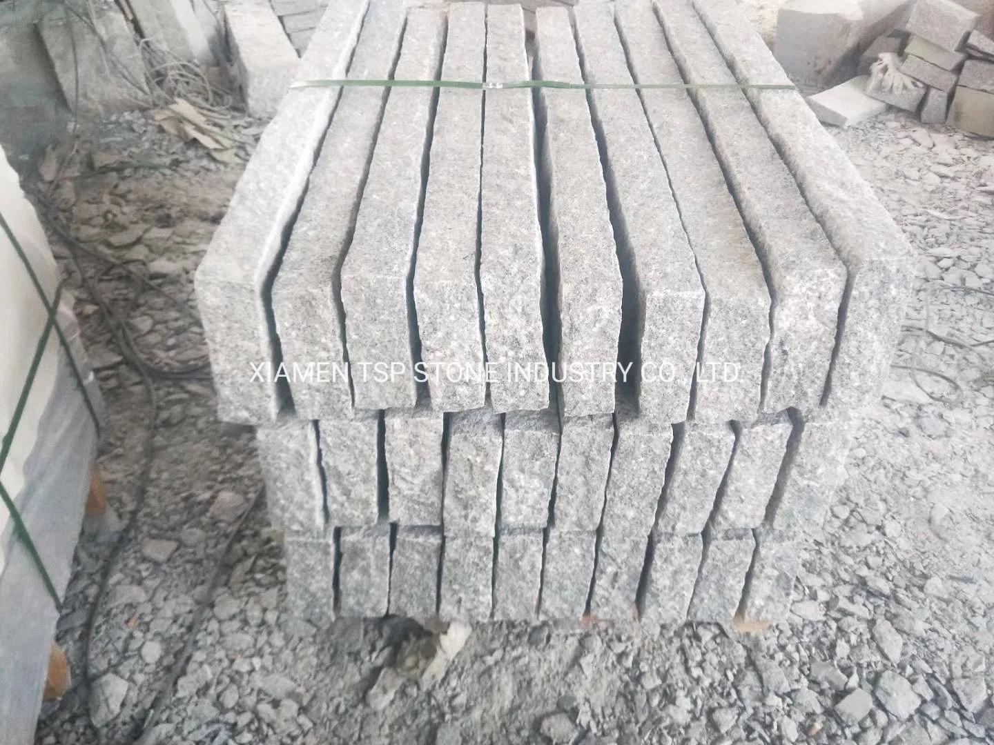 Grey/Black/Yellow/Green/White Granite Curbstone/Kerbstone with Ce Certification