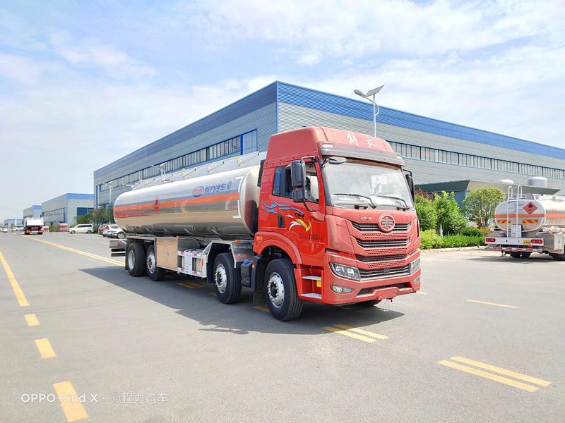 FAW 8X4 Fuel Truck 28t 25t Oil Delivery Truck 35cbm Diesel Tanker Truck