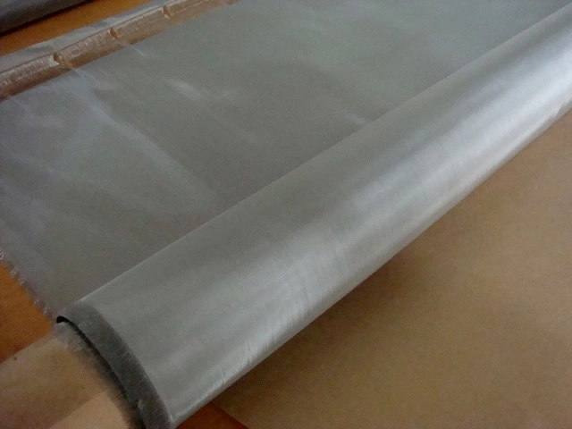 350 x 350 Twill Weave and Plain Weave Stainless Steel Wire Mesh from Tec-Sieve