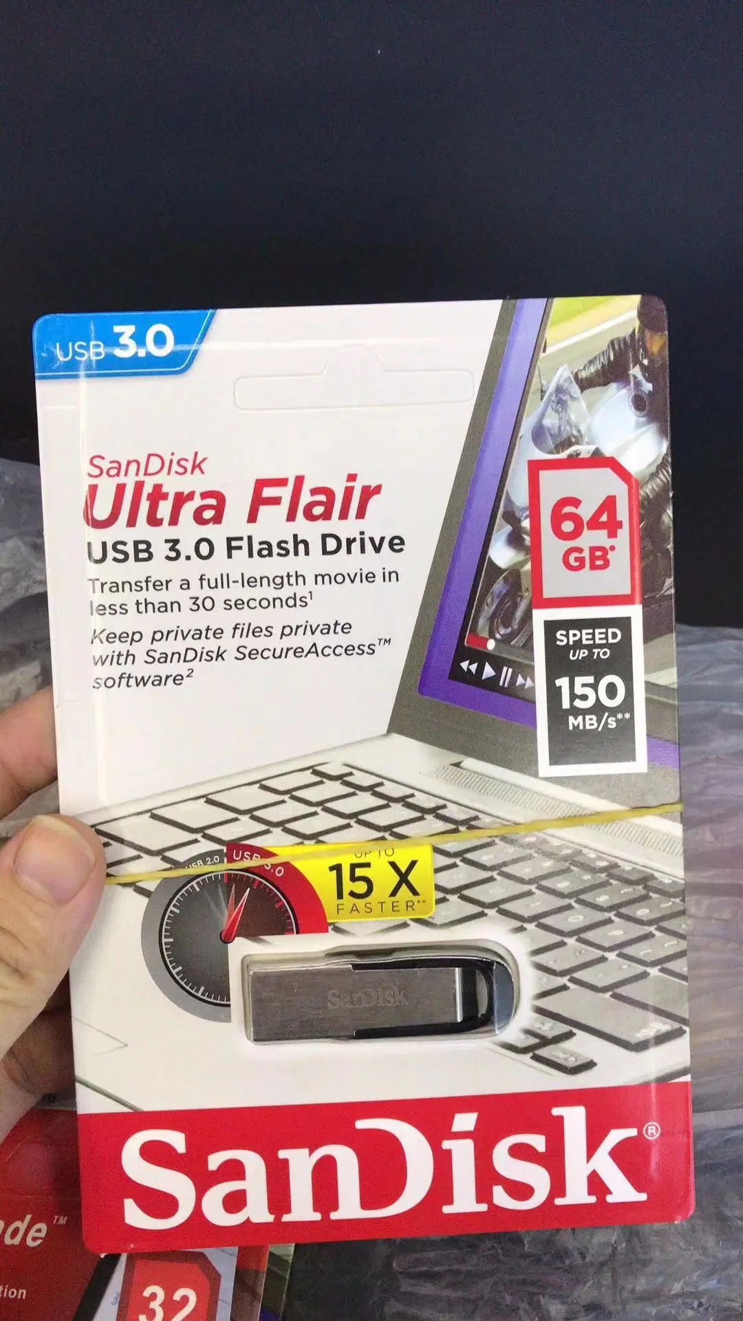 Applicable to All Areas The USB Flash Disk with Ultra-Large Capacity in 8GB/16GB/32GB/64GB/128GB in All Colours