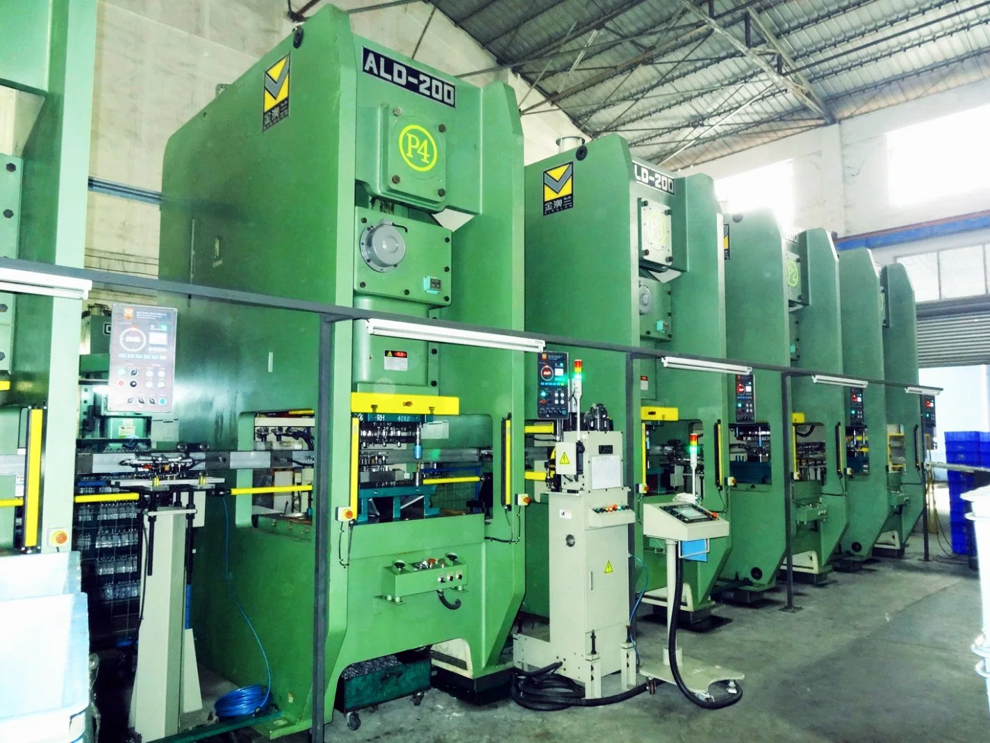 80ton 110ton High Precision Pneumatic Press Machine for Door Hinge and Pall-Ring Stamping Production Line