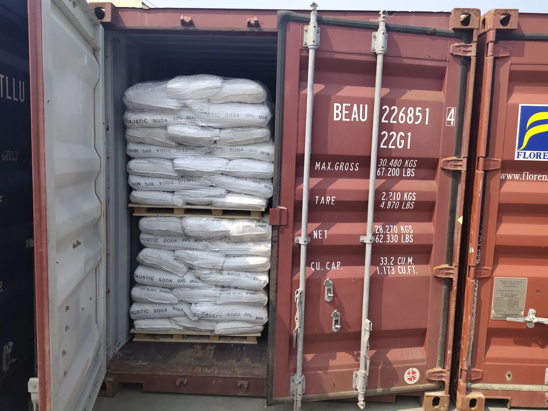 Sodium Hydroxide /Caustic Soda Pearls Price 25kg Bag Raw Material for Water Treatment