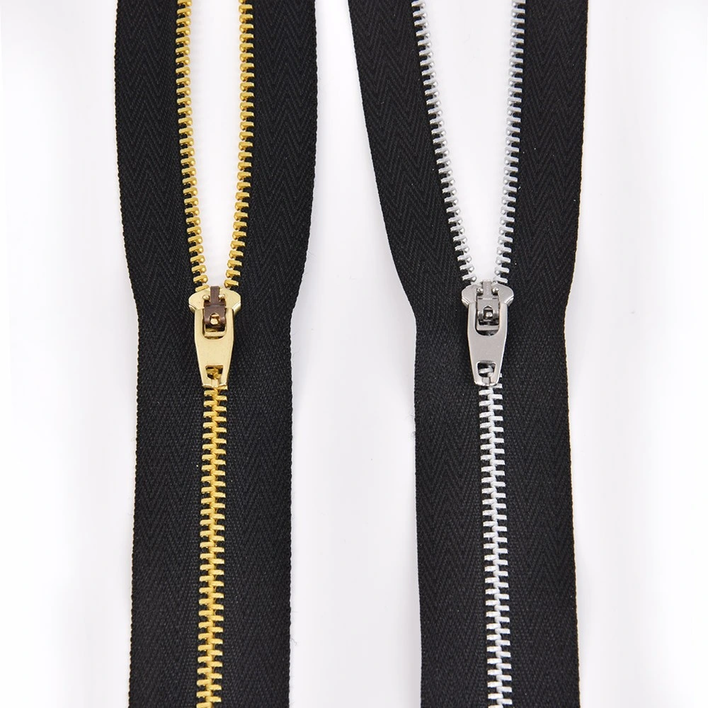 Wholesale/Supplier Custom 4.5yg 4yg 5yg Stainless Steel Yg Zipper Slider for Metal Zipper