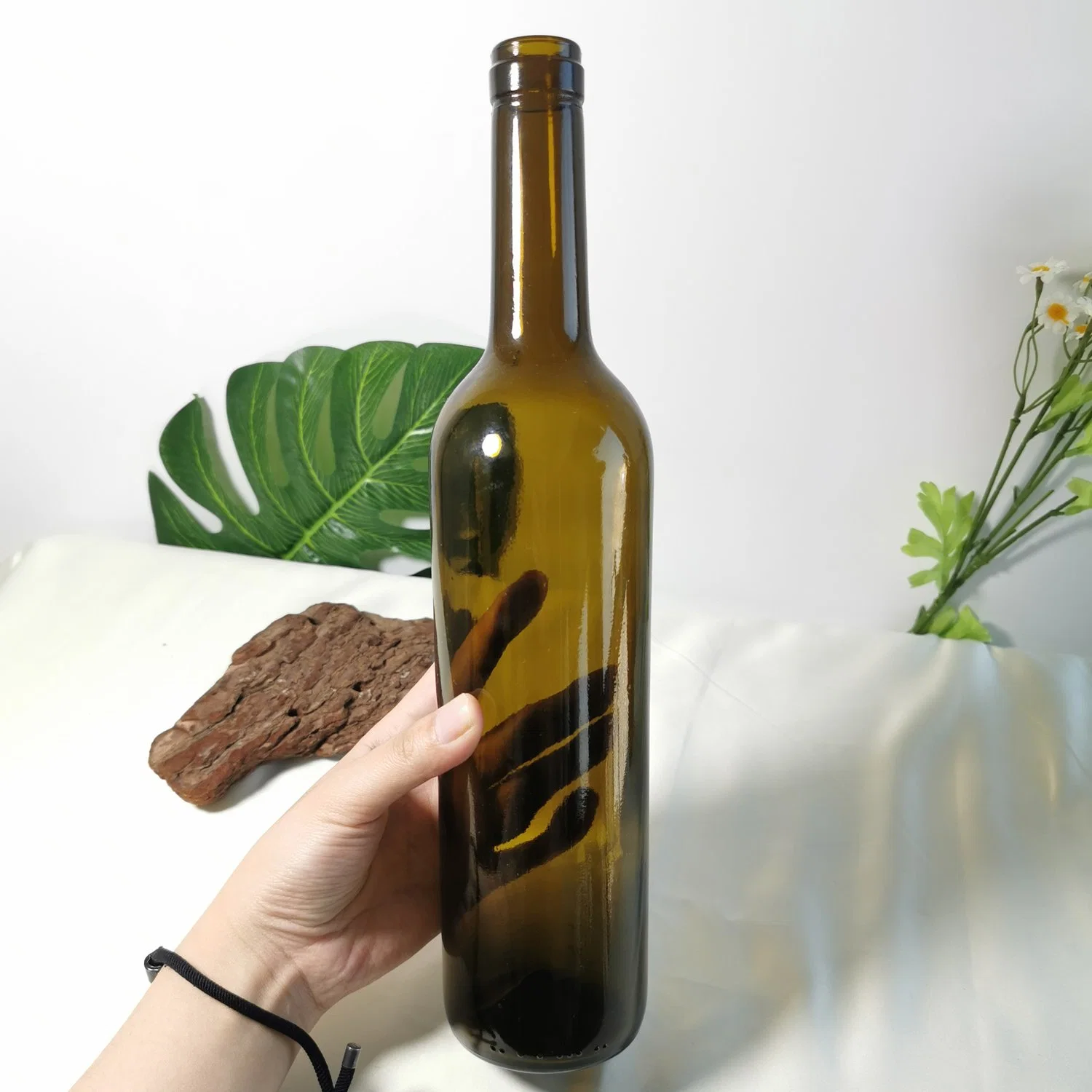 Long Neck Round Clear Brown Amber High Glass Red Wine Bottles