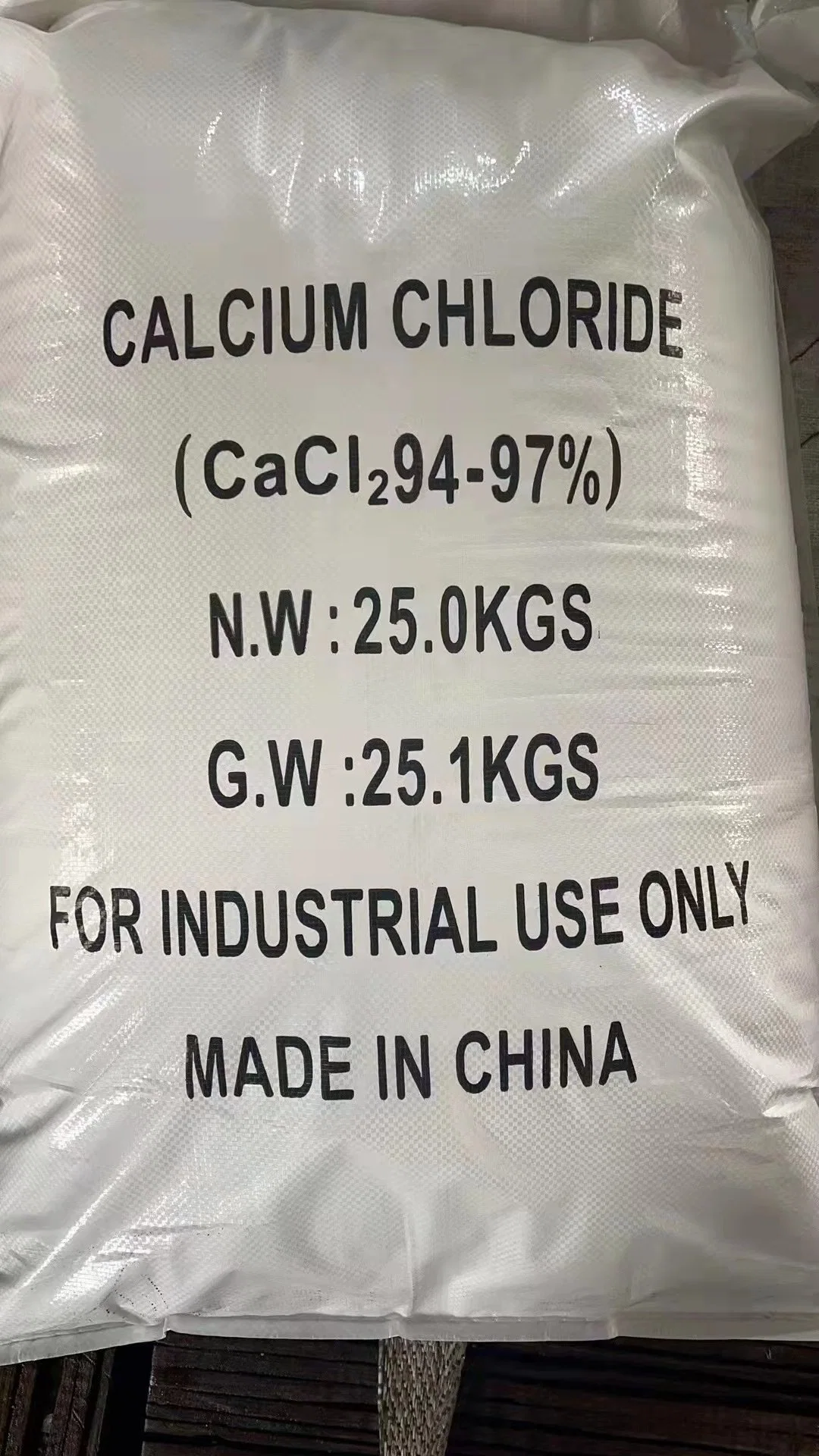 El cloruro de calcio anhidro 94% de aceite de Granular Blanco presentó