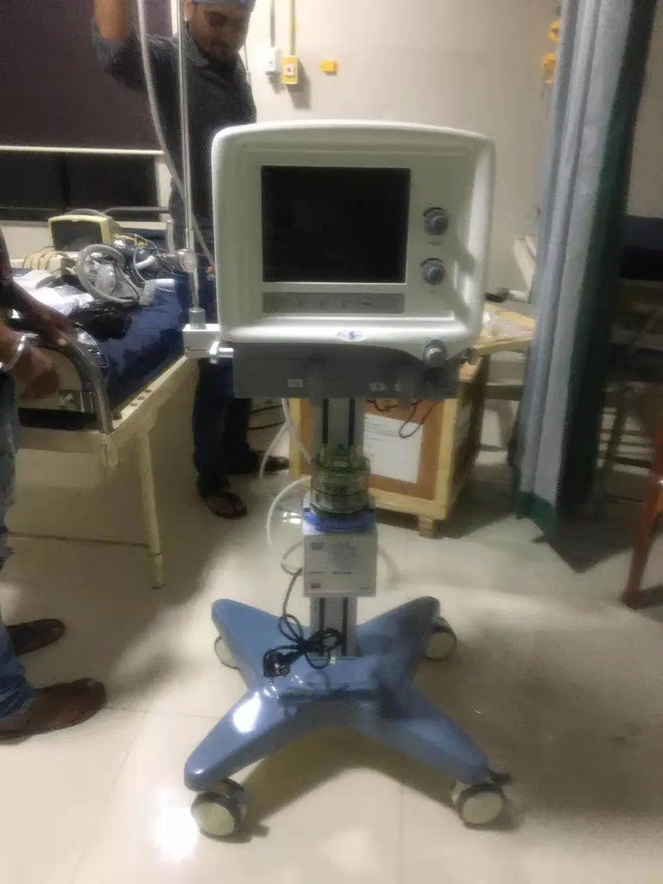 Mechanical Portable Ventilator Machine ICU S1600