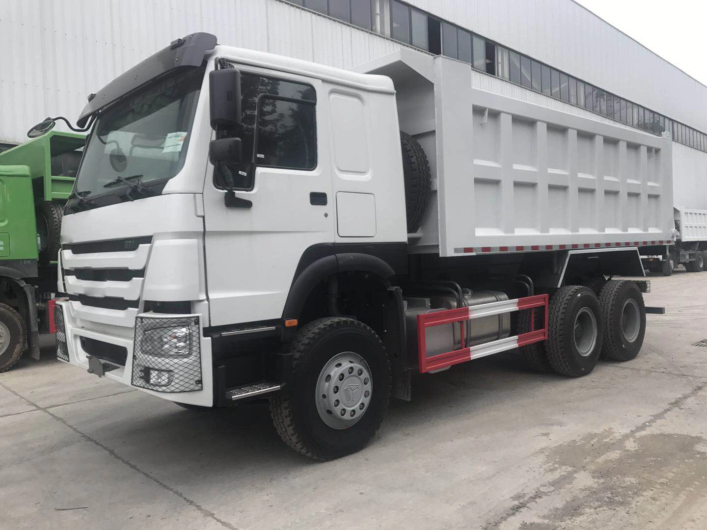 Low Price HOWO 4*2 6 Wheels 3/5/10 Tons Small Cargo Light Dump Truck Tipper Truck