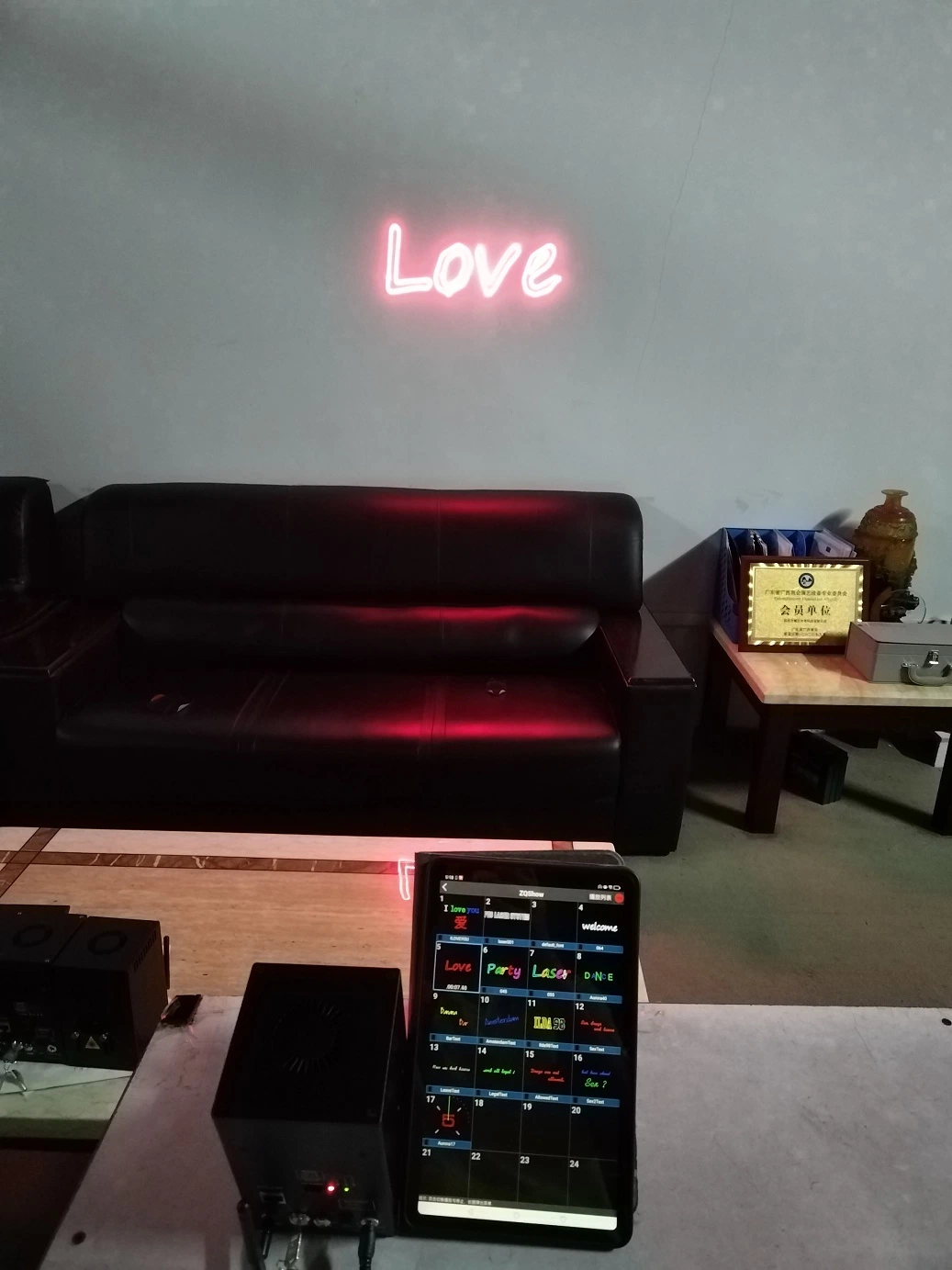 RGB DMX Music Sound aktiviertes Bühnenlicht mit APP Wife Fernbedienung