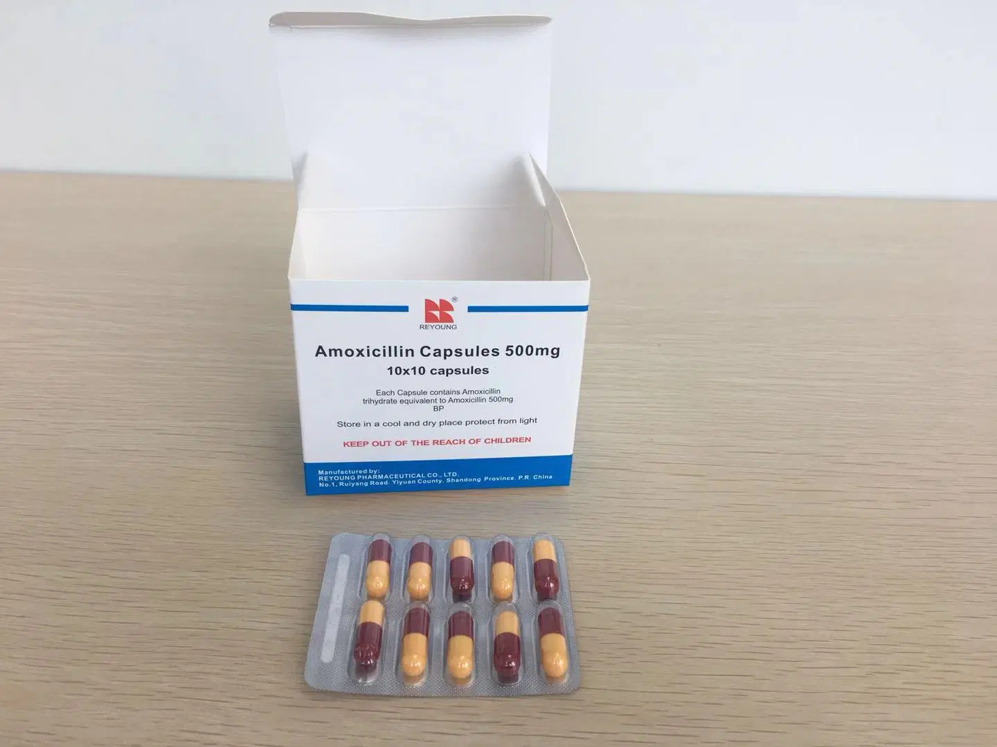 L'amoxicilline Capsule 0.5G avec certificat GMP pharmaceutique de Reyoung