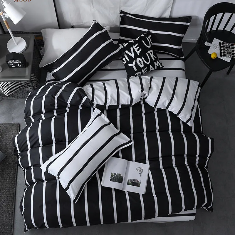 Оптовая торговля черным и белым реверсивные полосы печатаются микрофибра полиэстер домашний текстиль Принцесс оформлены одеялом крышку постельные принадлежности,