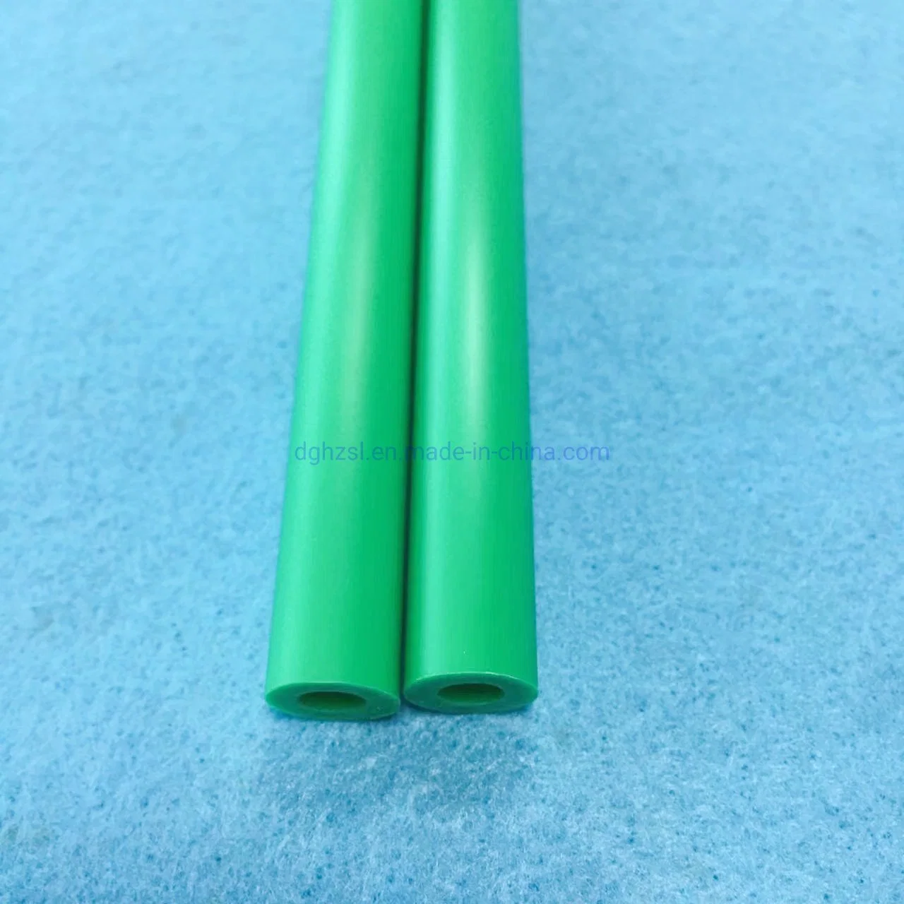 Custom -Made Plastic Extrusion Tube with Good Price