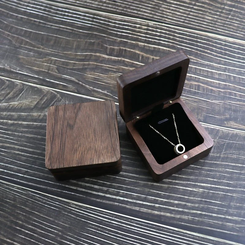 Ea255 Black Walnut Boxing for Pendant Bracelet Gift Boxes Small Display Custom Chain Packaging Wooden Necklace Jewelry Box