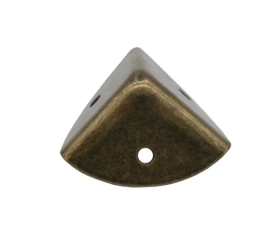 Best Price Stamping Triangular Flatting Corner Wrap Angle Corner Protector 29*29*29mm 3 Holes