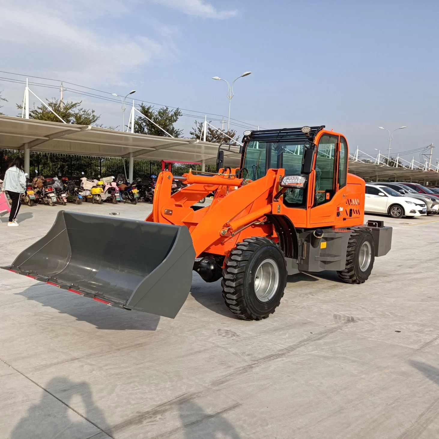 Compact Front End Loader with 1 Ton Capacity and 1 Cubic Meter Bucket