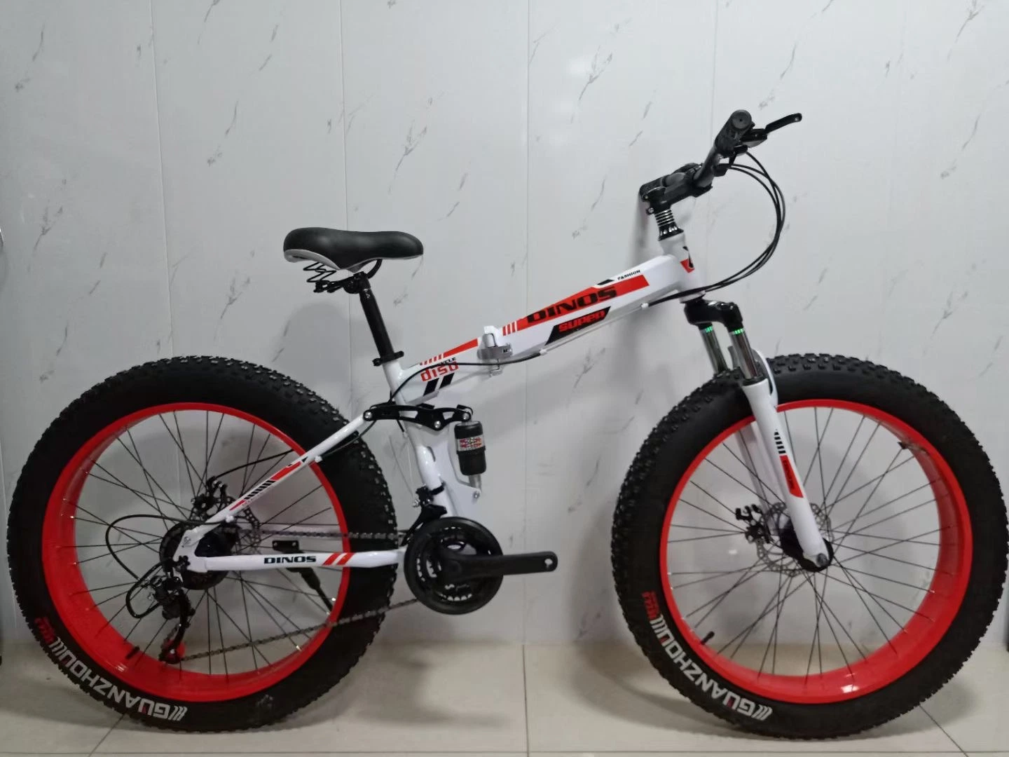 2022 Nuevo Modelo 26*4,0 Fat Tire Folding Bike Mountain Fat Neumático MTB bicicleta de montaña bicicleta de nieve 21 Speed Gear Con certificación CE