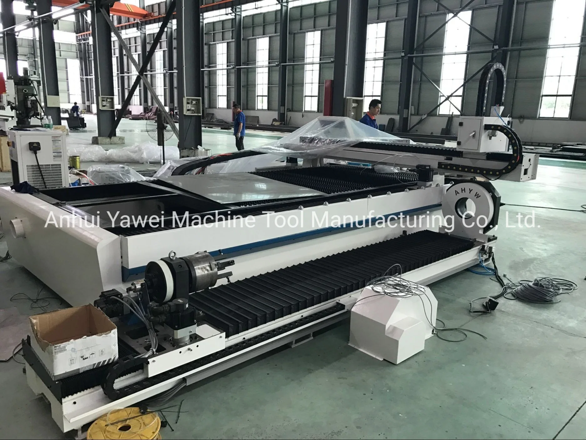 Ahyw CNC Steel Pipe and Plate Fiber Laser Cutting Machine 6020, 14020 for Metal, Sheet