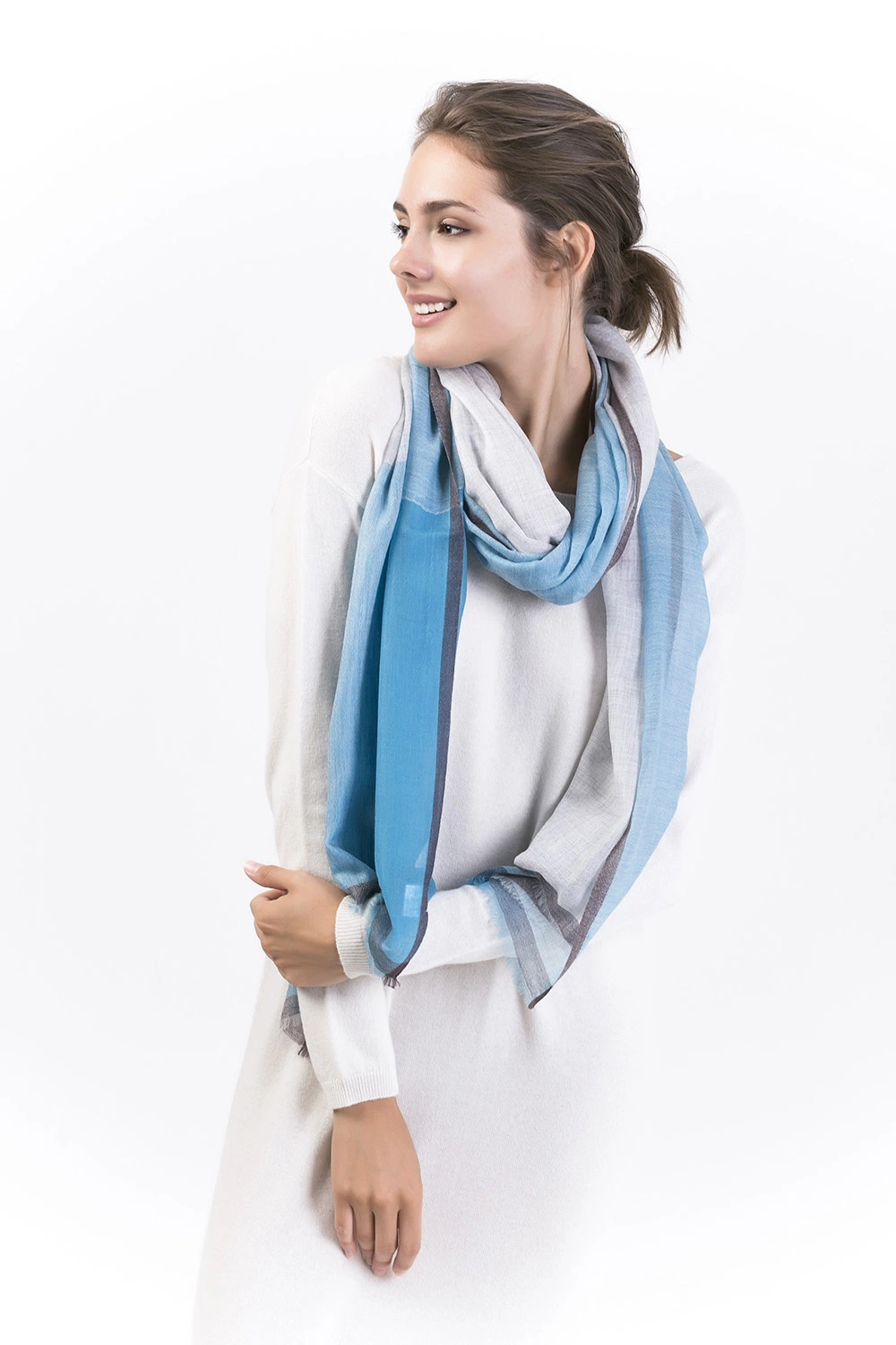 New Arrival Wool & Cashmere Blended Plaid Women Scarf with Water Soluble Yarns