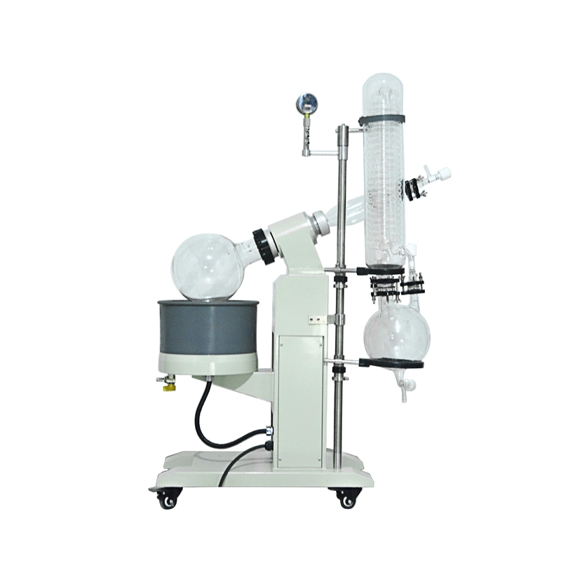 Hot Fractional Distillation Rotary Evaporator in The Lab