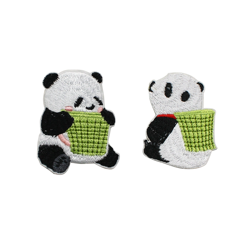 Commerce de gros Fer rond personnalisé écologique sur les correctifs Cute Panda Logo broderie à armure sergé Cat Animal des insignes pour les Chemises