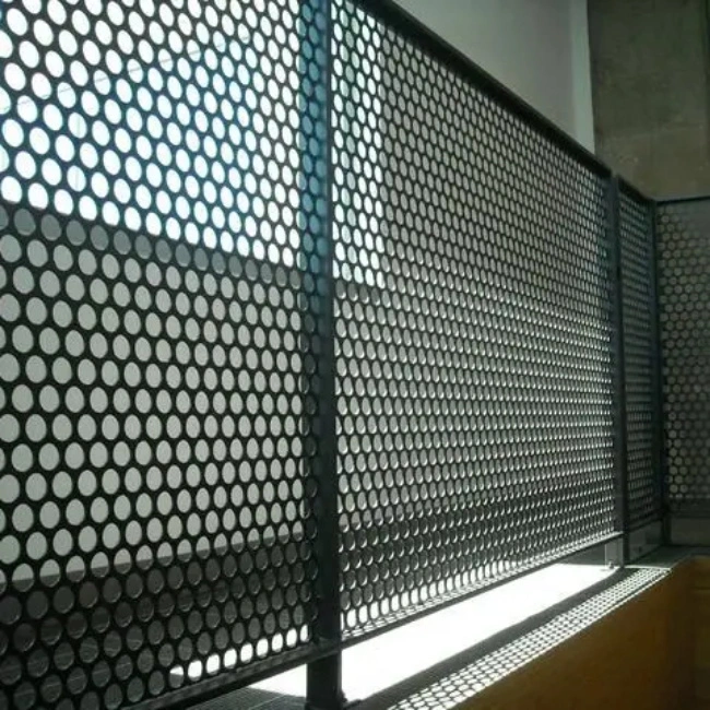 20mm Round Stainless Steel Perforated Mesh Panels 5mm Pitch X 1mm Thick