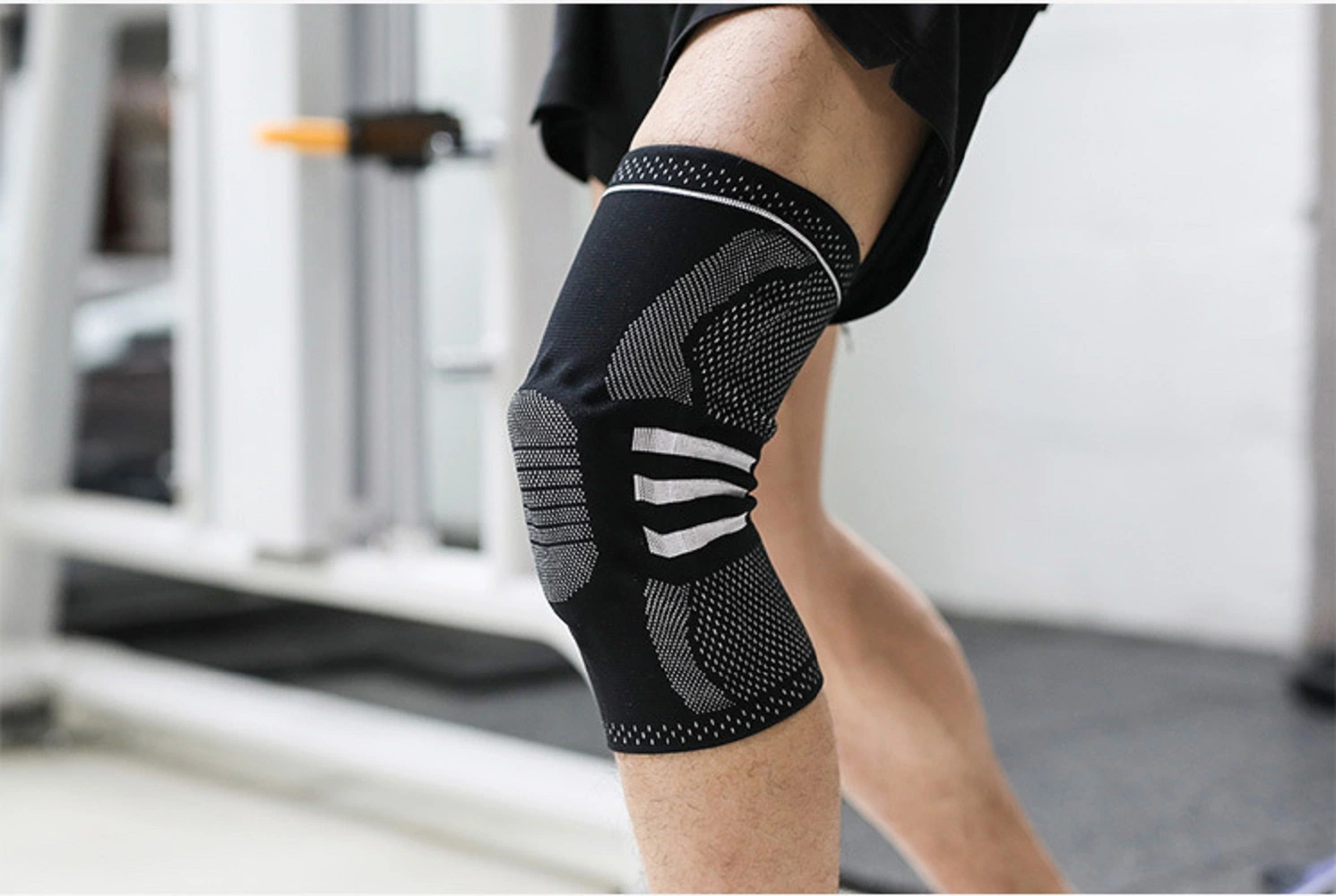 Athletics Knee Brace Compression Sleeve Support Joint Pain Relief Recovery Wyz10131